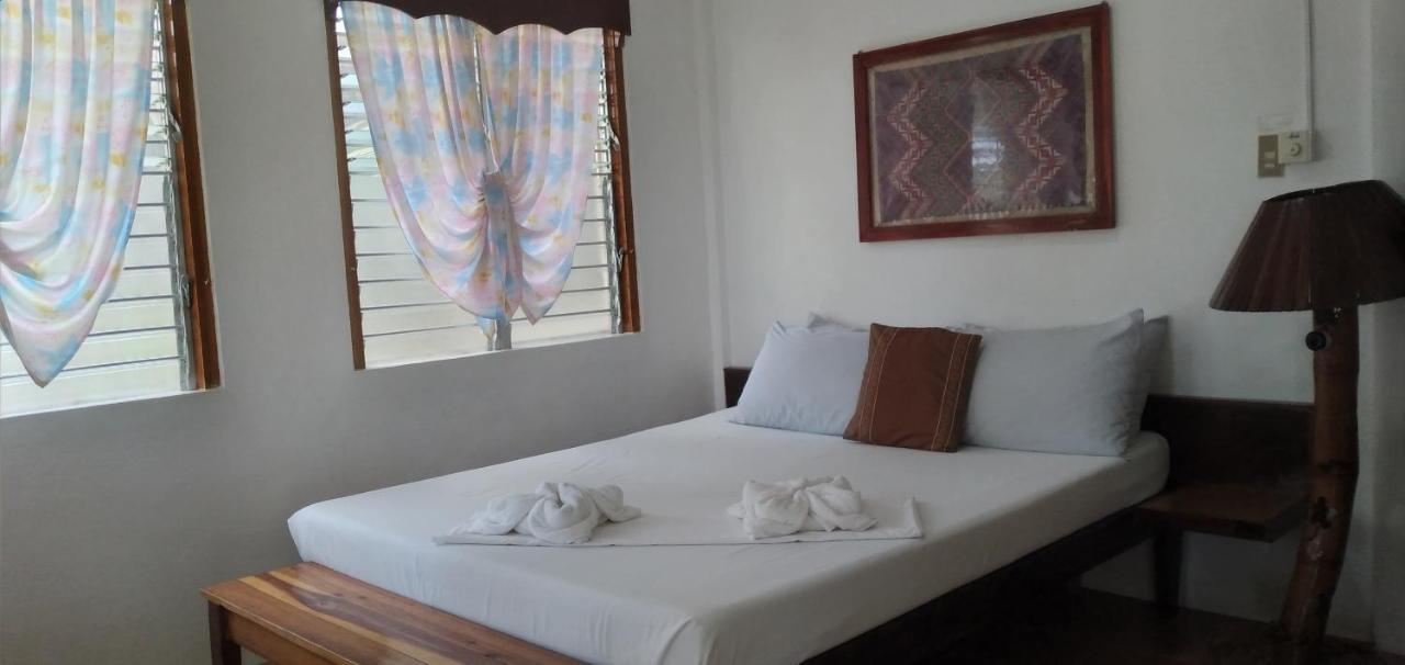 Summer Homes Beach Resort And Cottages Palawan Barton Eksteriør bilde