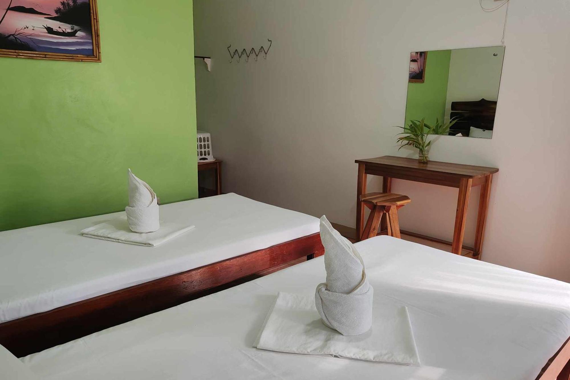 Summer Homes Beach Resort And Cottages Palawan Barton Eksteriør bilde